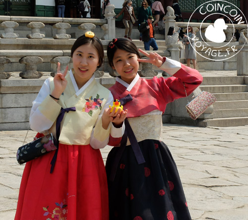 Palais-Gyeongbokgung-hanbok-costume-coréen
