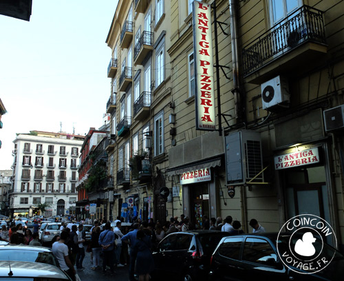 antica-pizzeria-da-michele-naples-roberts