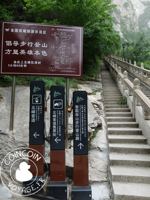 mont-huashan-escaliers-chine