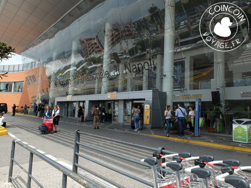 transavia aéroport naples italie